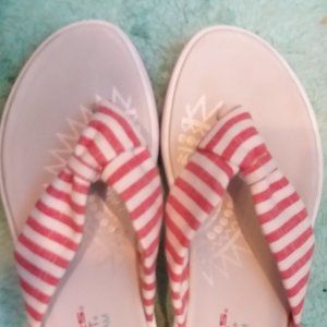 Sketchers  Relaxed Fit: Upgrades - Moon Bay